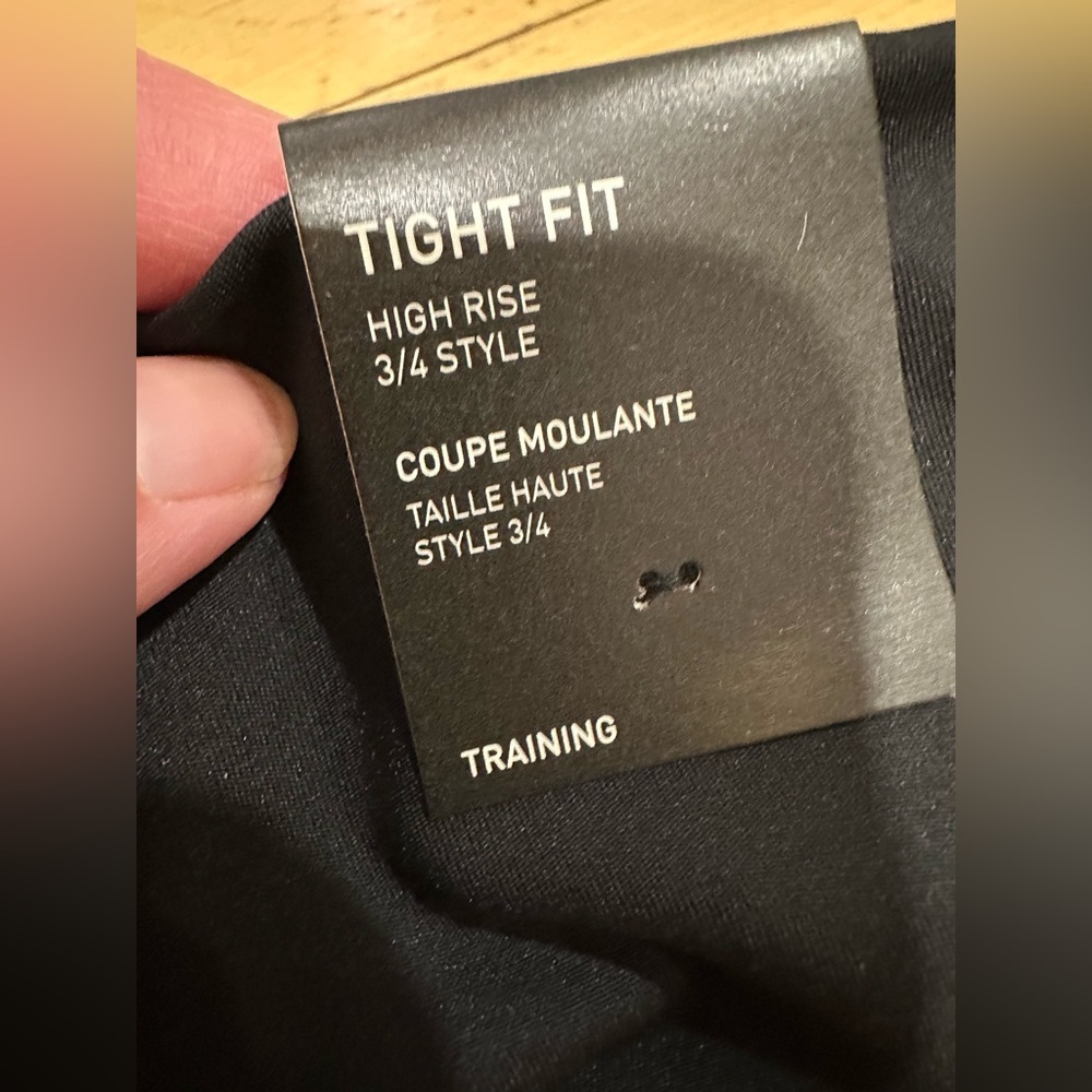 NWT Adidas Women’s Training Essentials 3/4 Tights - Picture 4 of 4